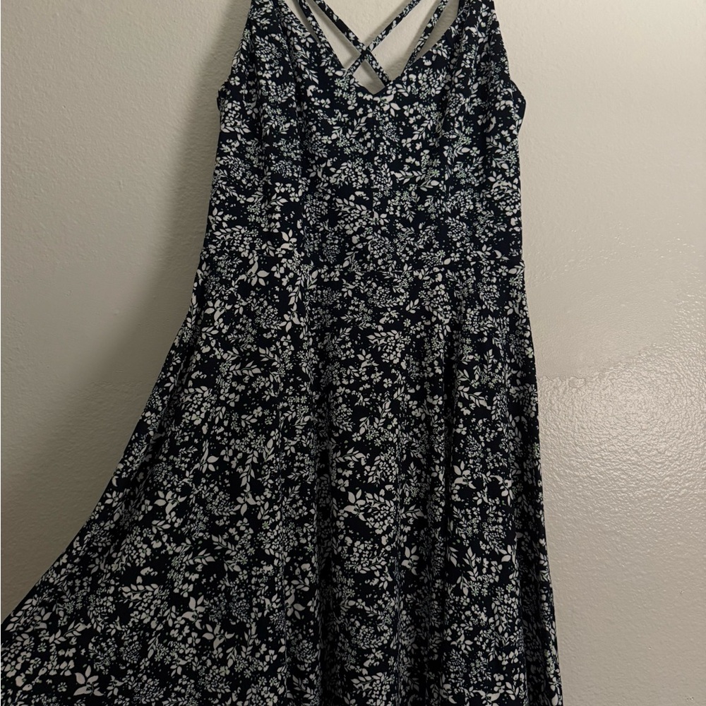Nine Britton Black and White Sleeveless Sundress